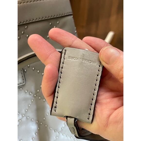 Michael Kors Hamilton Stud Quilted Purse Micro-Stud Silvertone Accents - Picture 2 of 7